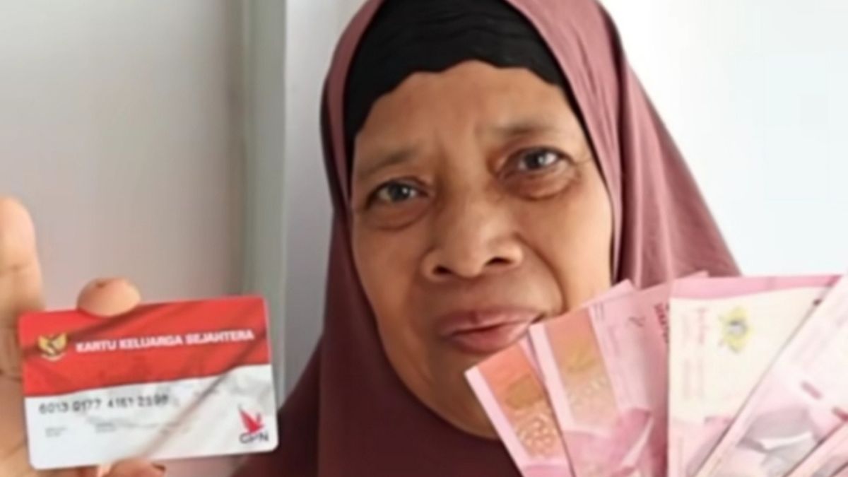 Ilustrasi: Pencairan bantuan sosial (bansos)&nbsp;kepada KPM.