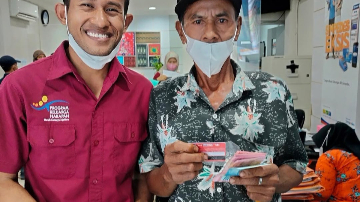 Ilustrasi penyaluran bansos PKH BPNT