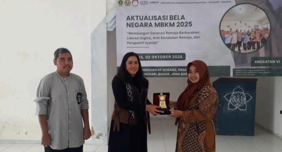 Seremoni kegiatan Mahasiswa MBKM ABN Angkatan VI UPN Veteran Jakarta di SMP Arroyan.