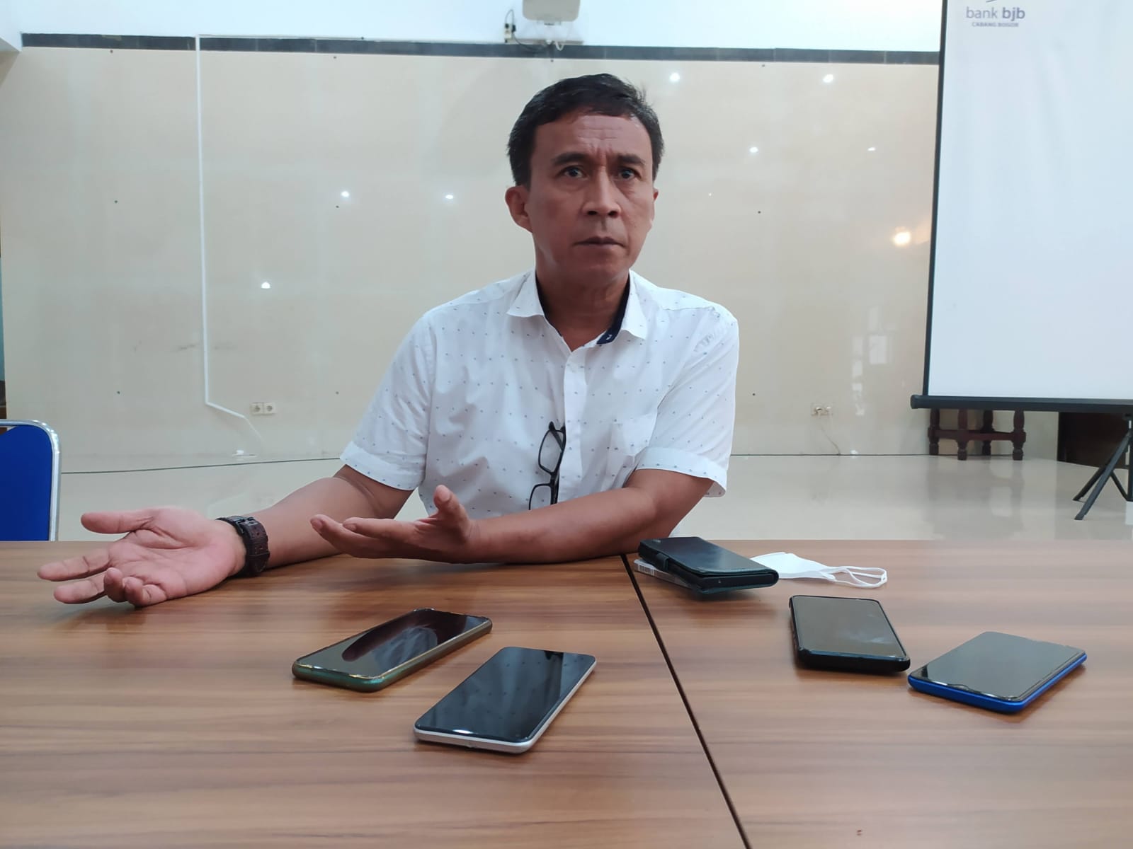 Asisten Perekonomian dan Pembangunan (Asperbang) Setda Kota Bogor, Hanafi.