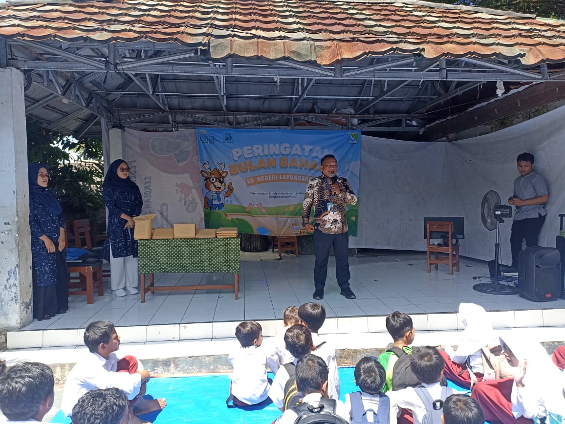 SDN Layungsari 2 mengadakan berbagai perlombaan untuk memperingati Hari Sumpah Pemuda dan Bulan Bahasa bersama Perumda BPR Bank Kota Bogor