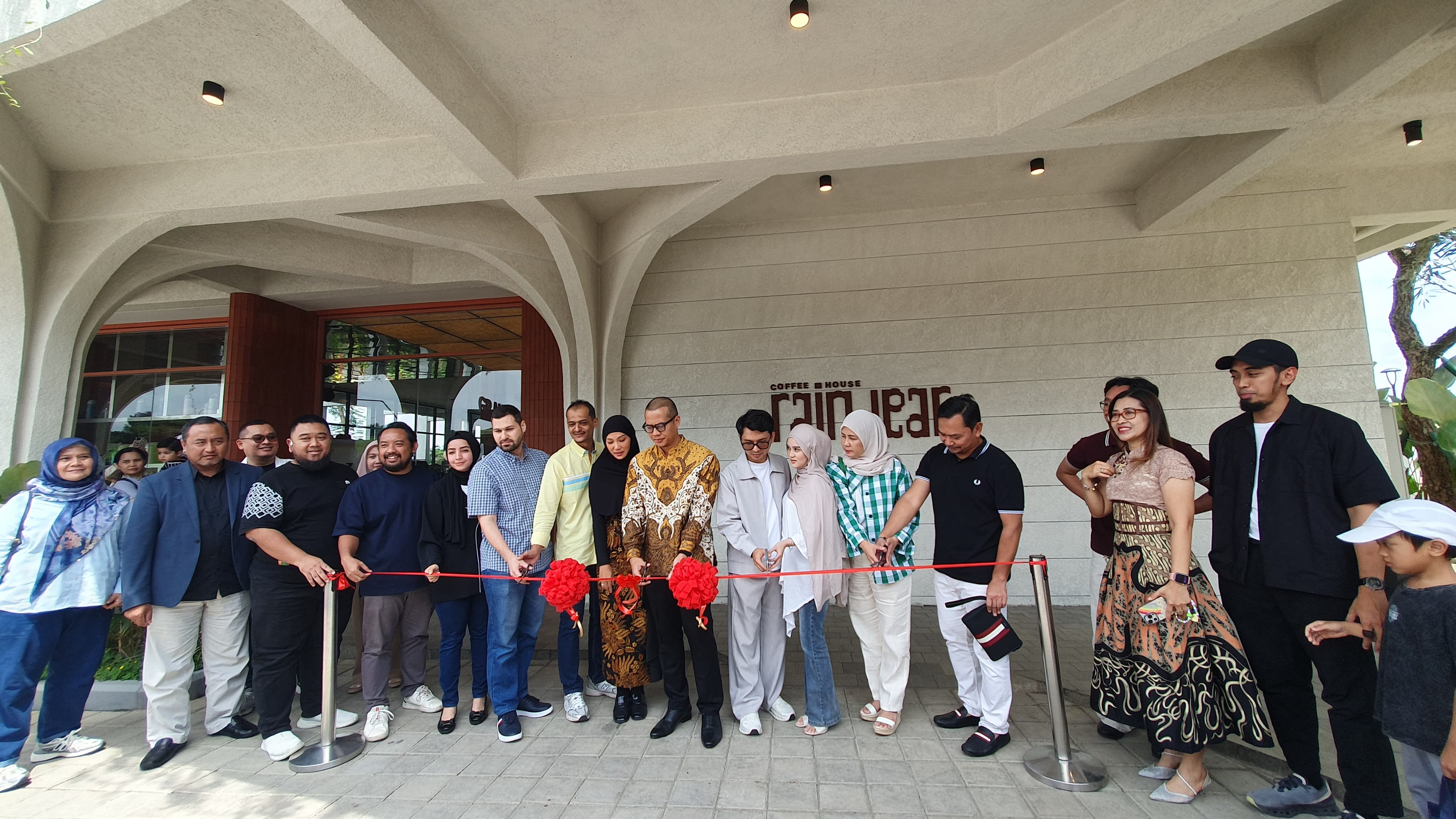 Peluncuran outlet keempat Raindear Coffeehouse di Summarecon Bogor.