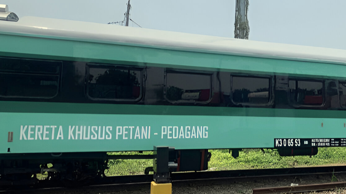 Kereta khusus bagi petani dan pedagang.