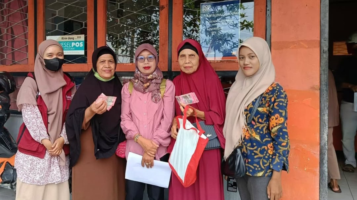 Ilustrasi pengambilan dana bansos