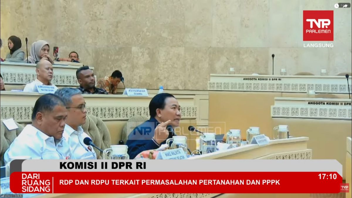 Komisi II DPR RI RDP dan RDPU terkait permasalahan pertanahan dan PPPK.&nbsp;