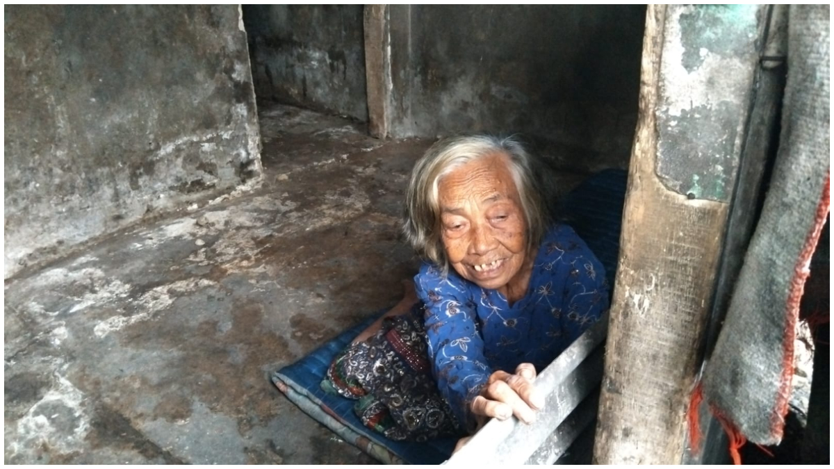 Siti Aminah, lansia berumur 109 tahun yang hidup sebatang kara di Pamijahan.