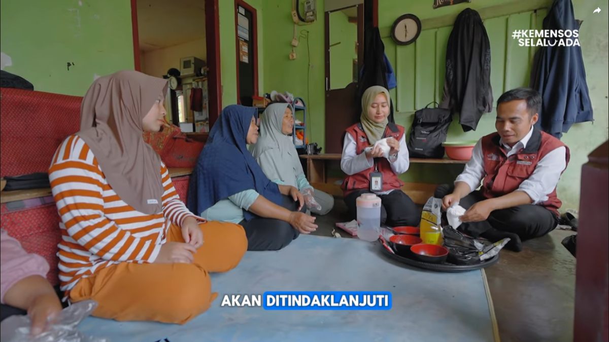 Ilustrasi pendataan KPM oleh pendamping sosial
