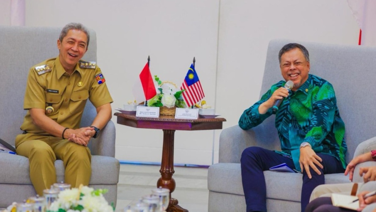 Wali Kota Bogor Dedie Rachim bersama Duta Besar Malaysia untuk Indonesia, Dato