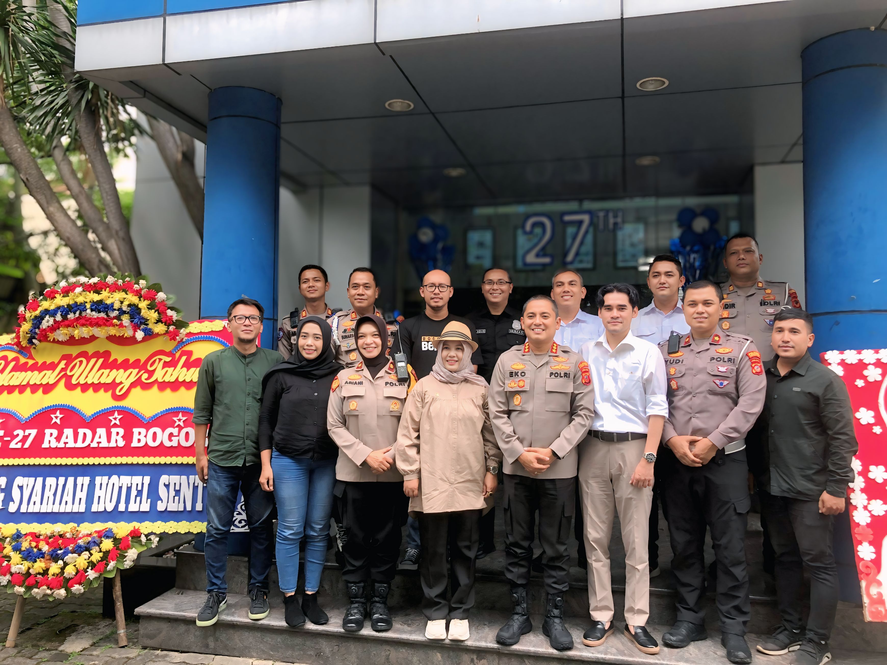 Kapolresta Bogor Kota Kombes Pol Eko Prasetyo bersama jajaran berkunjung ke kantor Radar Bogor di Gedung Graha Pena, Kota Bogor, Rabu, 5 November 2025.