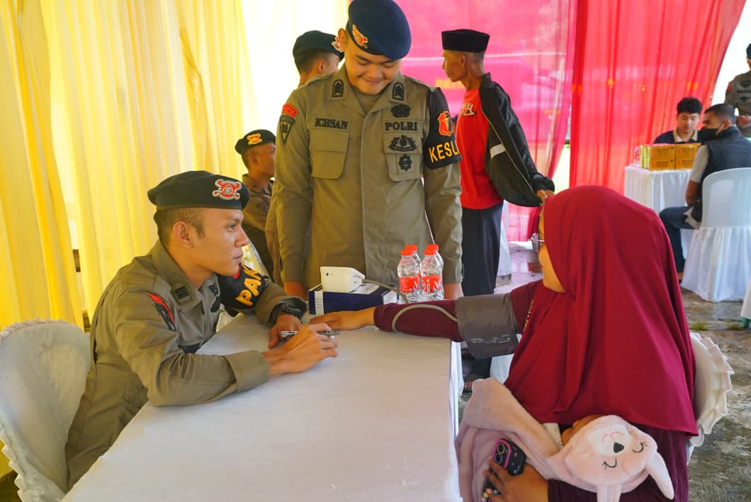 Brimob Polri menggelar Bakri Kesehatan, sebagai wujud nyata kepedulian dan pengabdian kepada masyarakat.