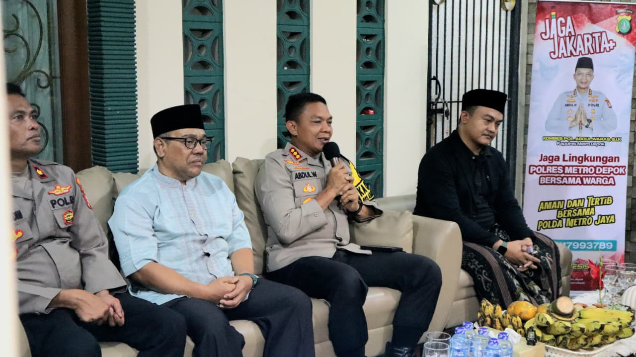 Kapolres Metro Depok Kombes Pol Abdul Waras saat menghadiri kegiatan ngopi Kamtibmas, mengajak orang tua memberikan perhatian agar tidak terlibat bentrokan hingga&nbsp;geng&nbsp;motor.
