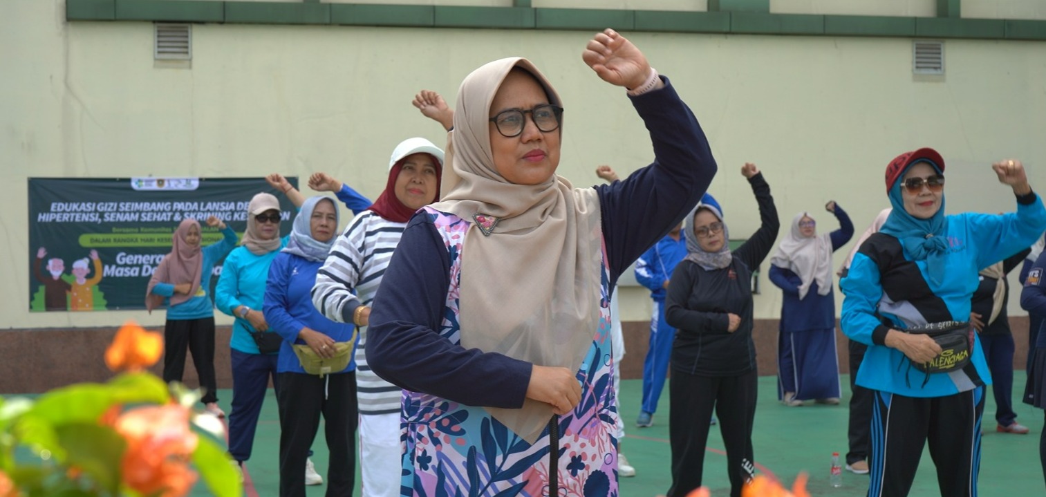 Edukasi Gizi Seimbang pada Lansia dengan Hipertensi yang dipadukan dengan Senam Sehat dan Skrining Kesehatan bersama Komunitas Lansia SPIRIT SEJALAN.