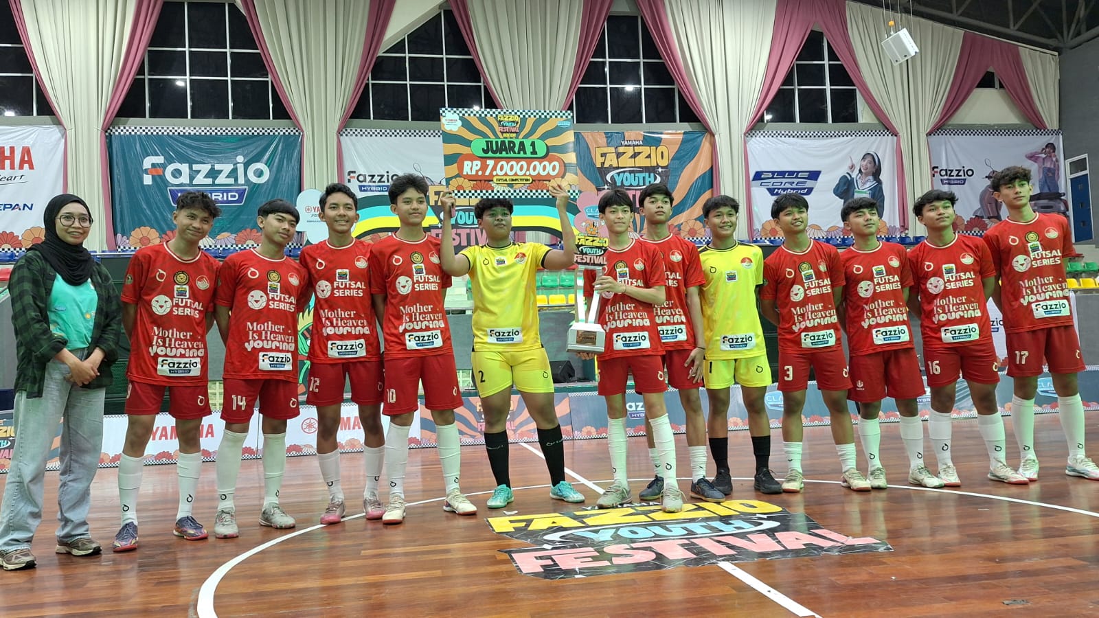 JUARA: SMA IT BBS  menjadi juara pertama kategori futal dalam ajang Fazzio Youth Festival 2025.