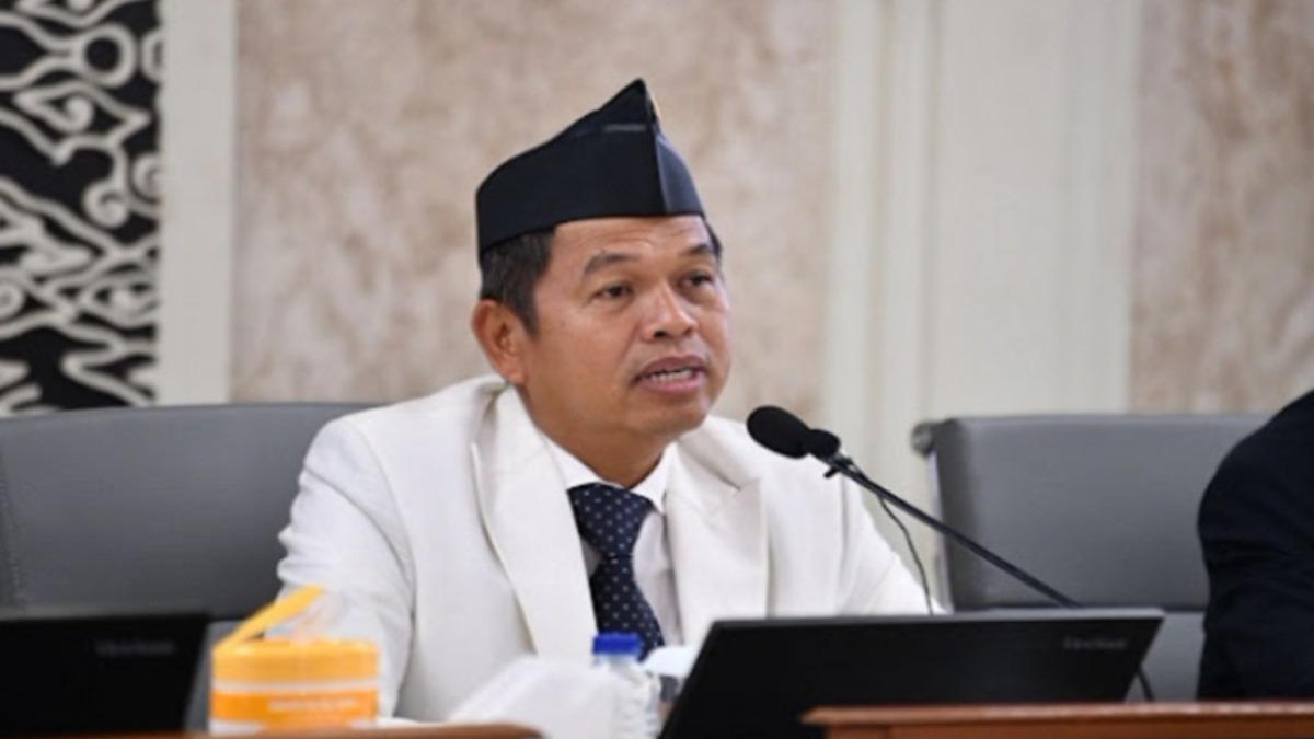 Gubernur Jawa Barat Dedi Mulyadi saat memberikan sambutan pada sebuah acara.&nbsp;