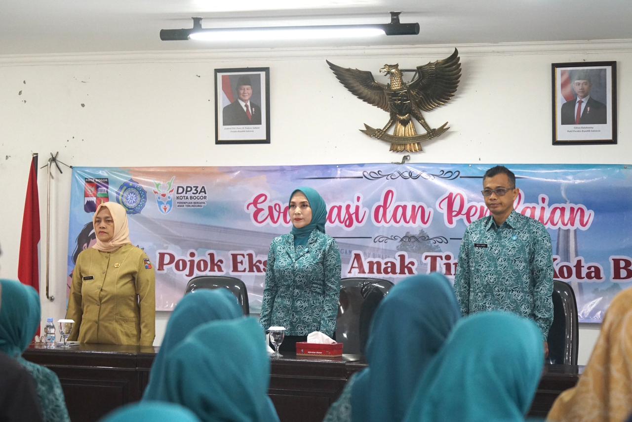 Kegiatan Evaluasi dan Penilaian Pojok Ekspresi Anak yang dilakukan TP PKK Kota Bogor.