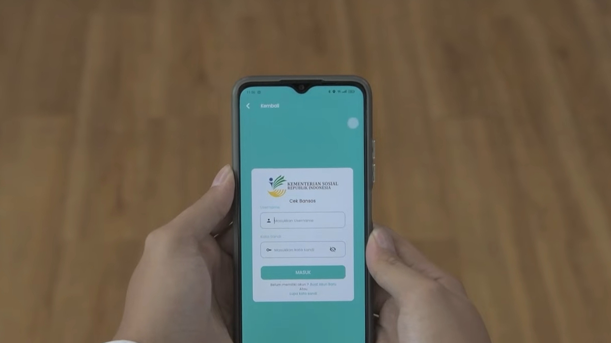 Ilustrasi daftar bansos lewat HP