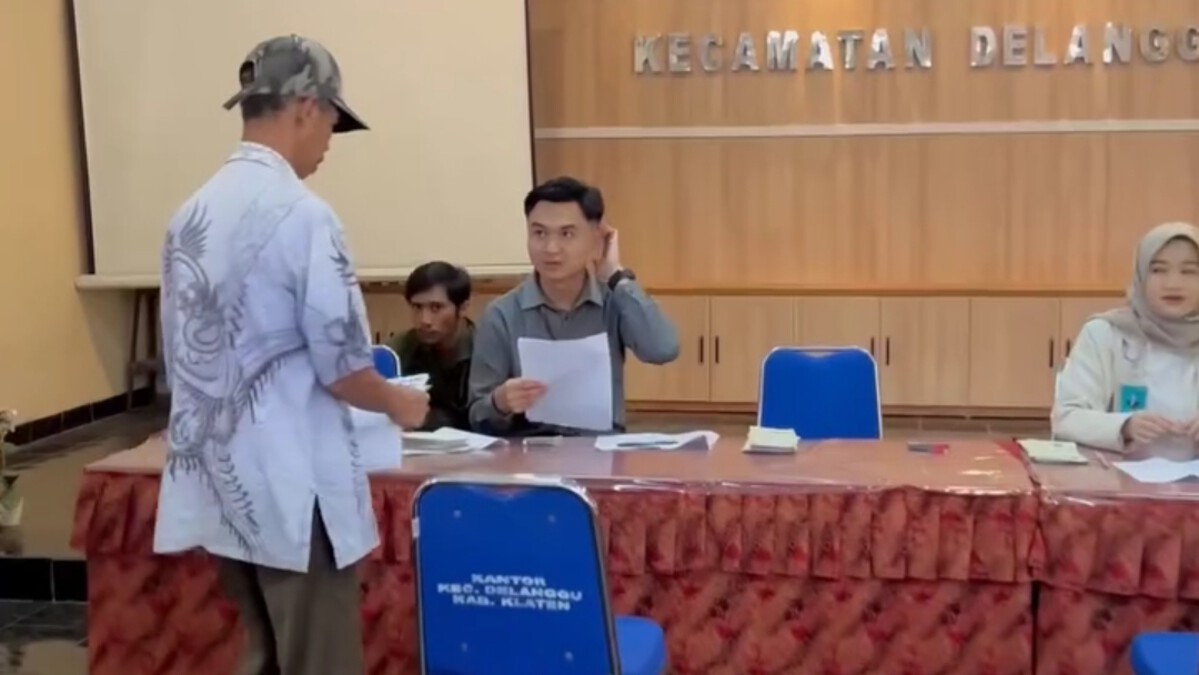 Ilustrasi penyaluran bansos PKH BPNT.