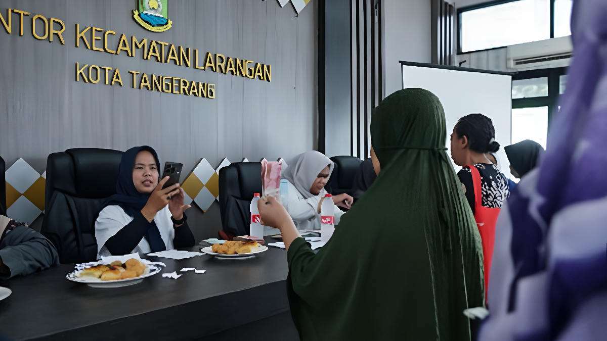 Ilustrasi penyaluran bansos