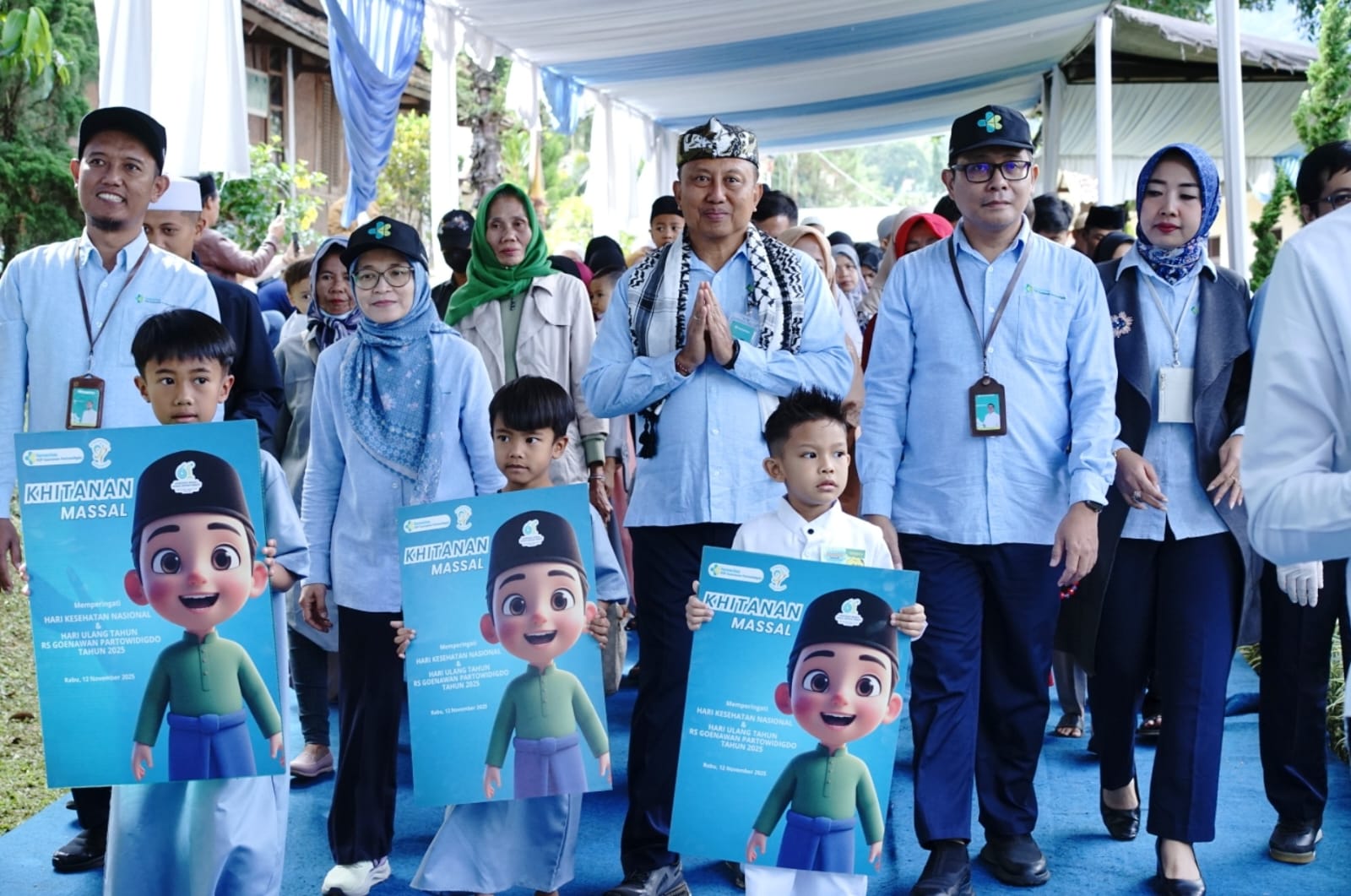 Sebanyak 61 anak ikuti khitanan massal gratis di Rumah Sakit Goenawan Partowidigdo, Desa Cibeureum, Cisarua, Rabu 12 November 2025.