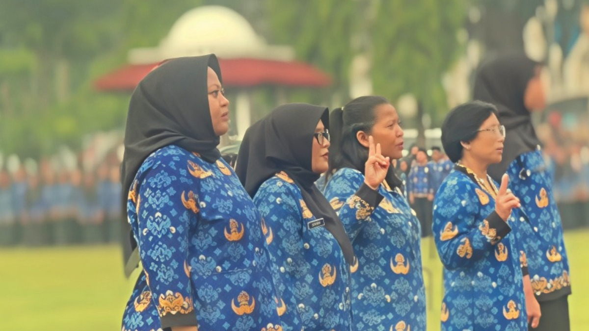 PPPK Kabupaten Bogor saat dilantik di lapangan Tegar Beriman.