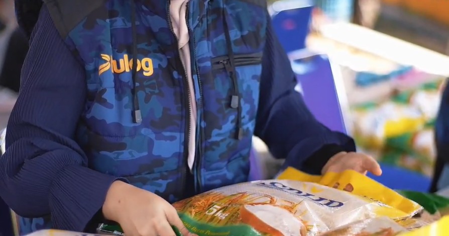 Pemerintah gencar salurkan bantuan beras dan minyak goreng di sejumlah provinsi