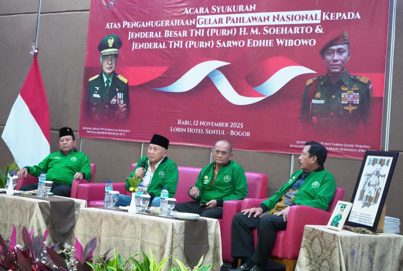 Syukuran PETA atas penganugerahan dua jebolan PETA, yakni Soeharto dan Sarwo Edhie Wibowo menjadi pahlawan nasional.