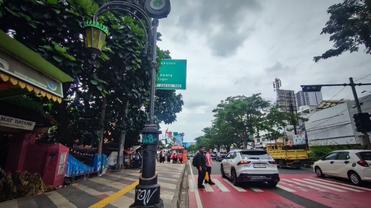 Jalan Margonda Kota Depok jadi salah satu titik keramaian perayaan malam tahun baru.