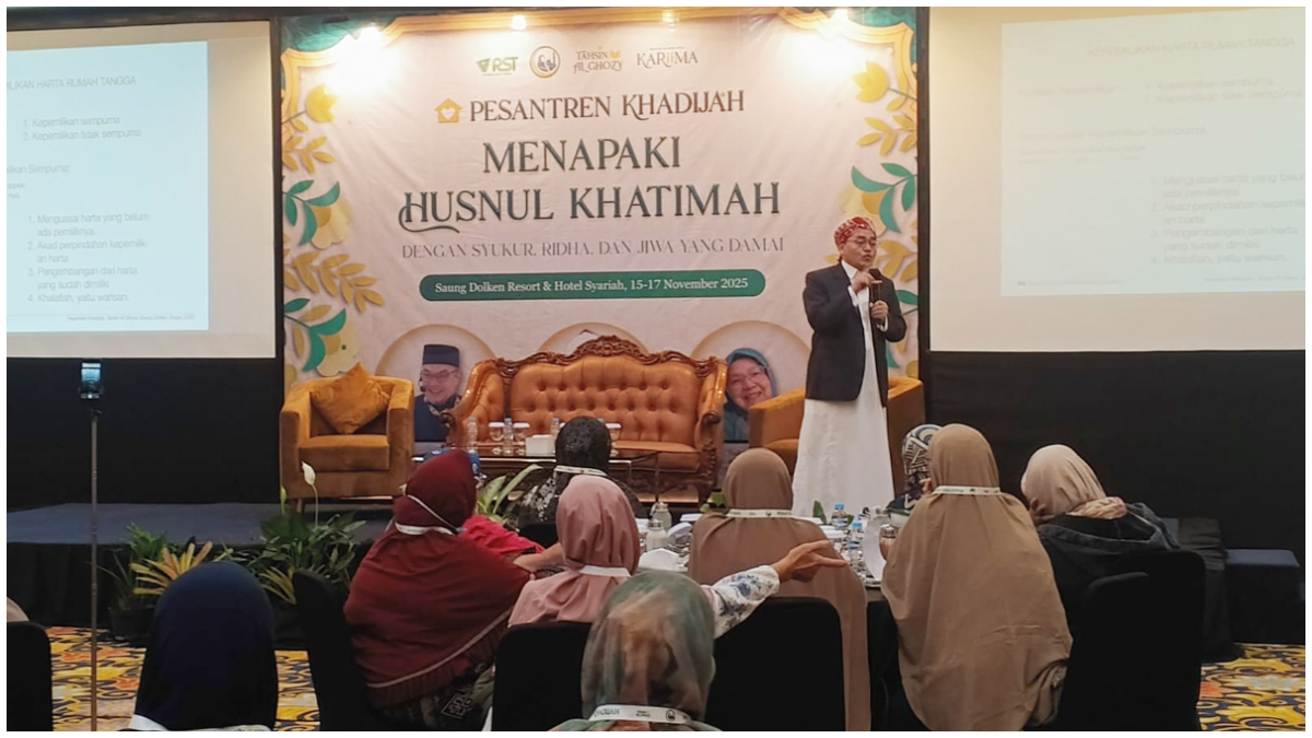 Yayasan Al Ghozy Muslimah Center melalui divisi pendidikannya, KARIIMA, menggelar Pesantren Khadijah.