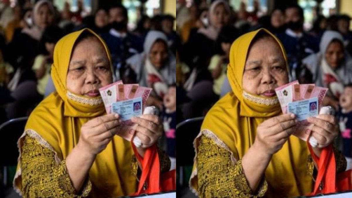 Ilustrasi: Penyaluran&nbsp;bantuan sosial (bansos) kepada KPM.