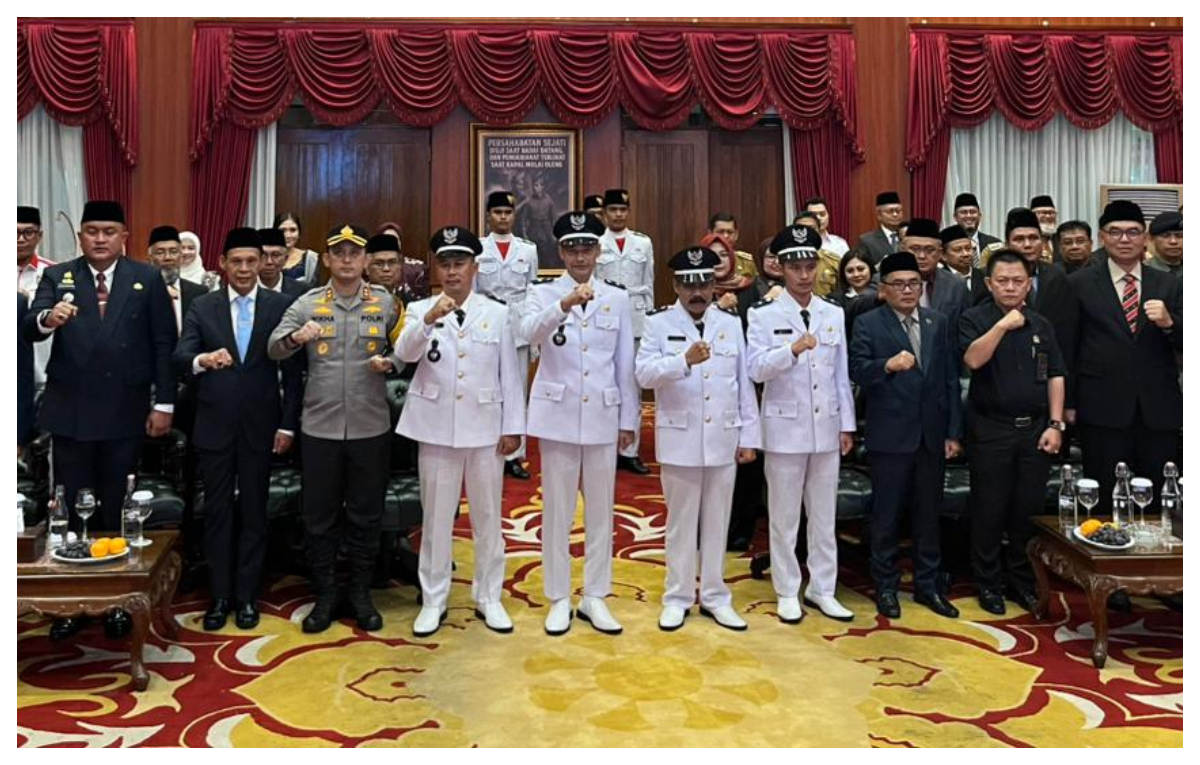 Pelantikan 4 Kepala Desa PAW di Pendopo Bupati Bogor, Rabu 19 November 2025.