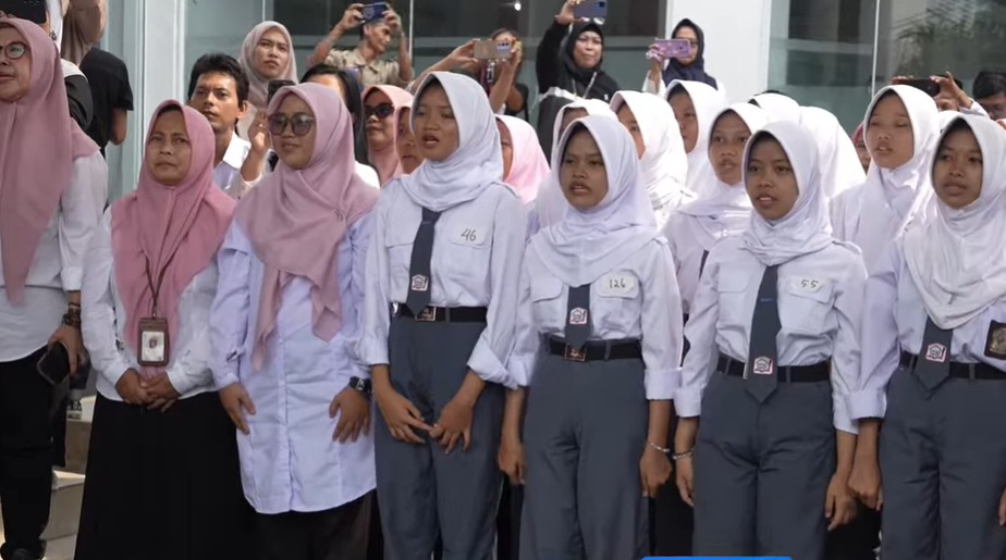 Pemkot Tangerang menyediakan bansos sebesar Rp6 juta khusus mahasiswa kategori tertentu