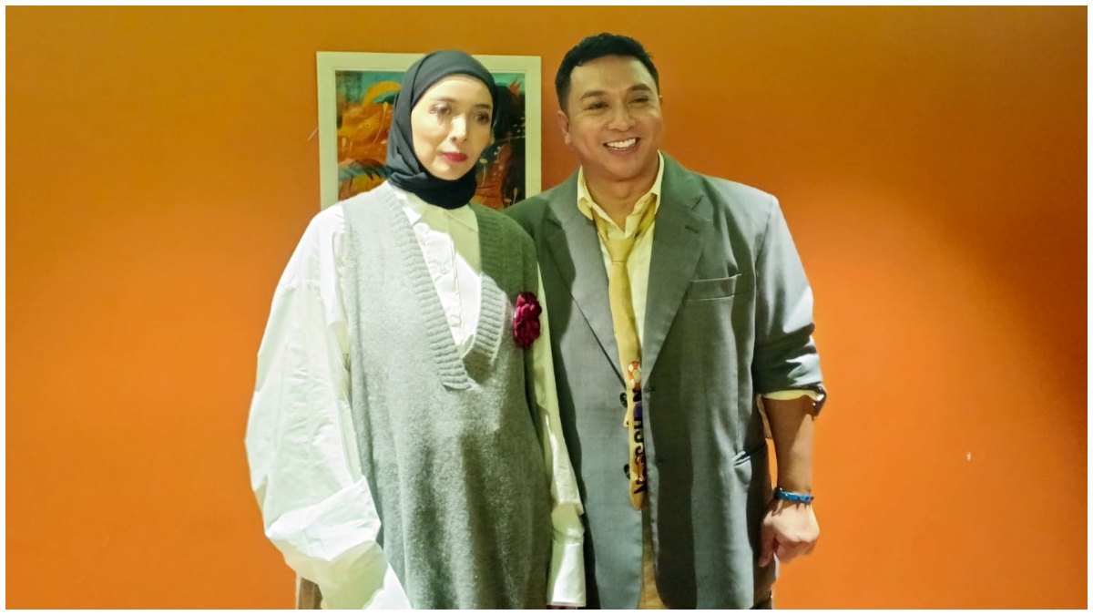 Mario Kahitna bersama penyanyi Andity saat merilis single duet terbaru berjudul.
