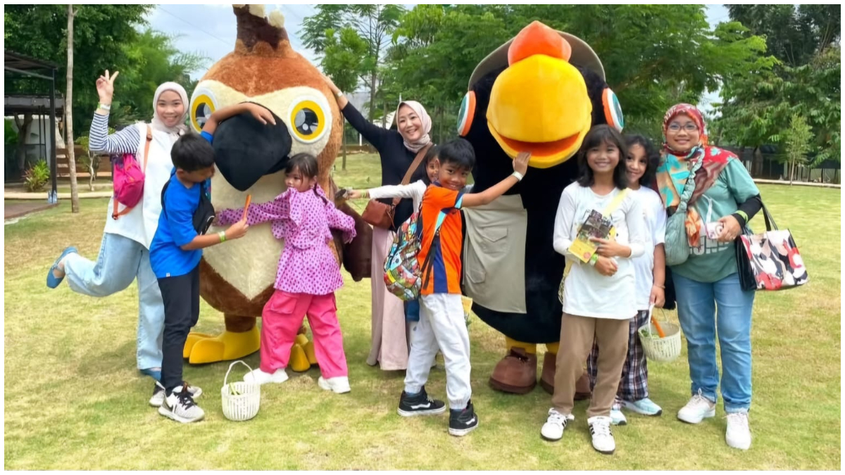 Illustrasi Promo November di Aviary Park.