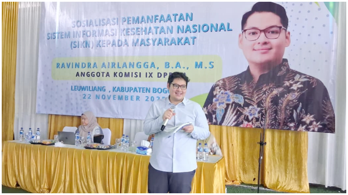 Anggota Komisi IX DPR RI, Ravindra Airlangga, pada kegiatan cek kesehatan gratis di Leuwiliang, Bogor, Sabtu 22 November 2025.