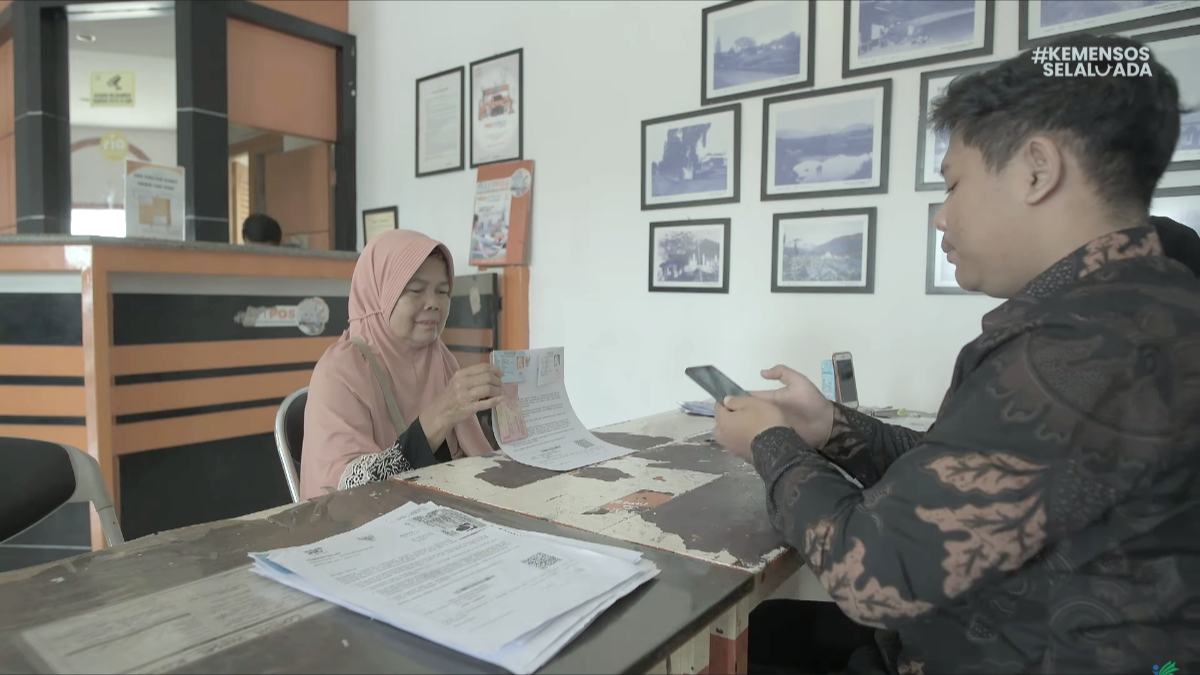 Ilustrasi penyaluran bansos BLT Kesra