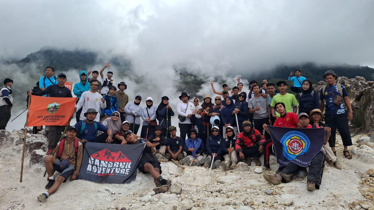 Keseruan Makrab Desa Bantarsari di Villa Pink, Gunung Bunder, Kabupaten Bogor.