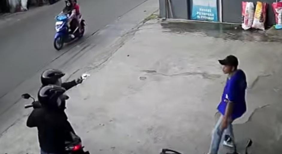Tangkapan layer kawanan maling motor, saat beraksi diduga menggunakan senjata api di wilayah hukum Polsek Sukmajaya, Kota Depok pada Senin, 24 November 2025.