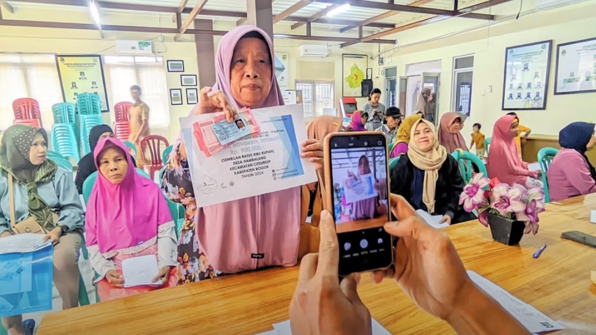 Ilustrasi penyaluran bansos