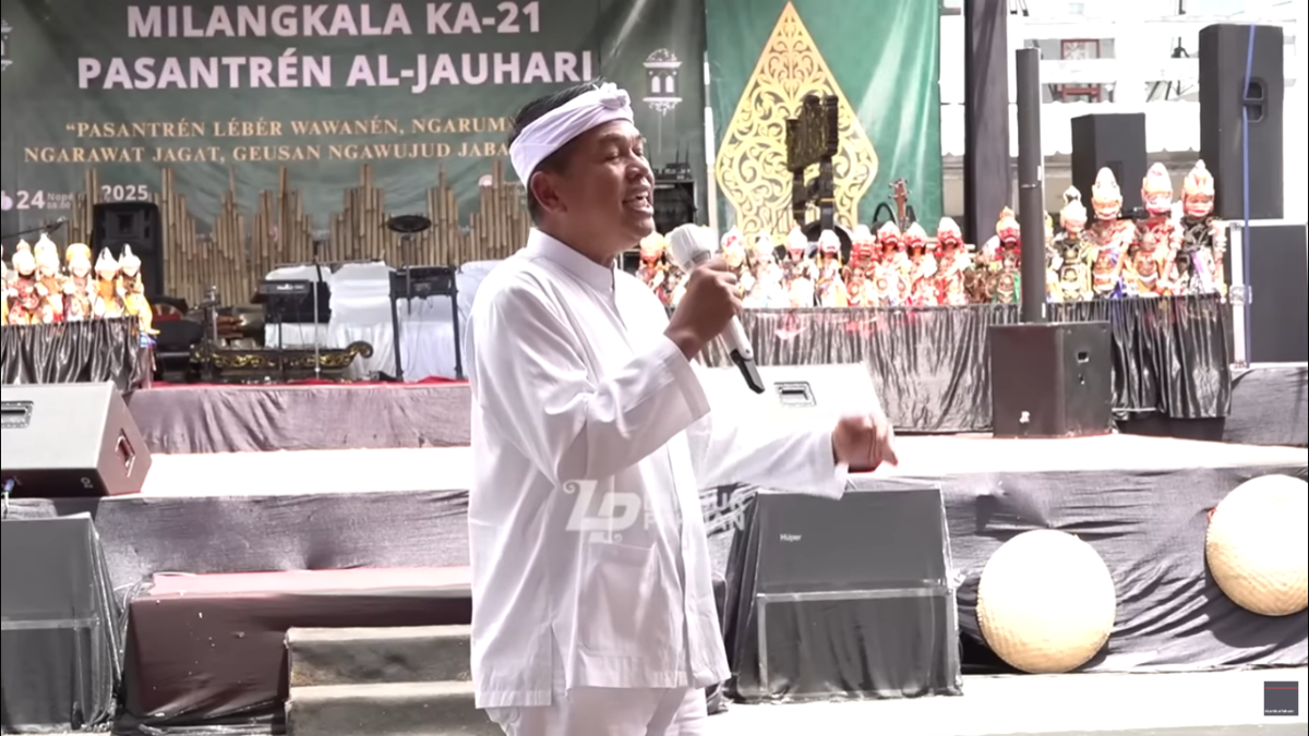 Gubernur Jawa Barat Dedi Mulyadi