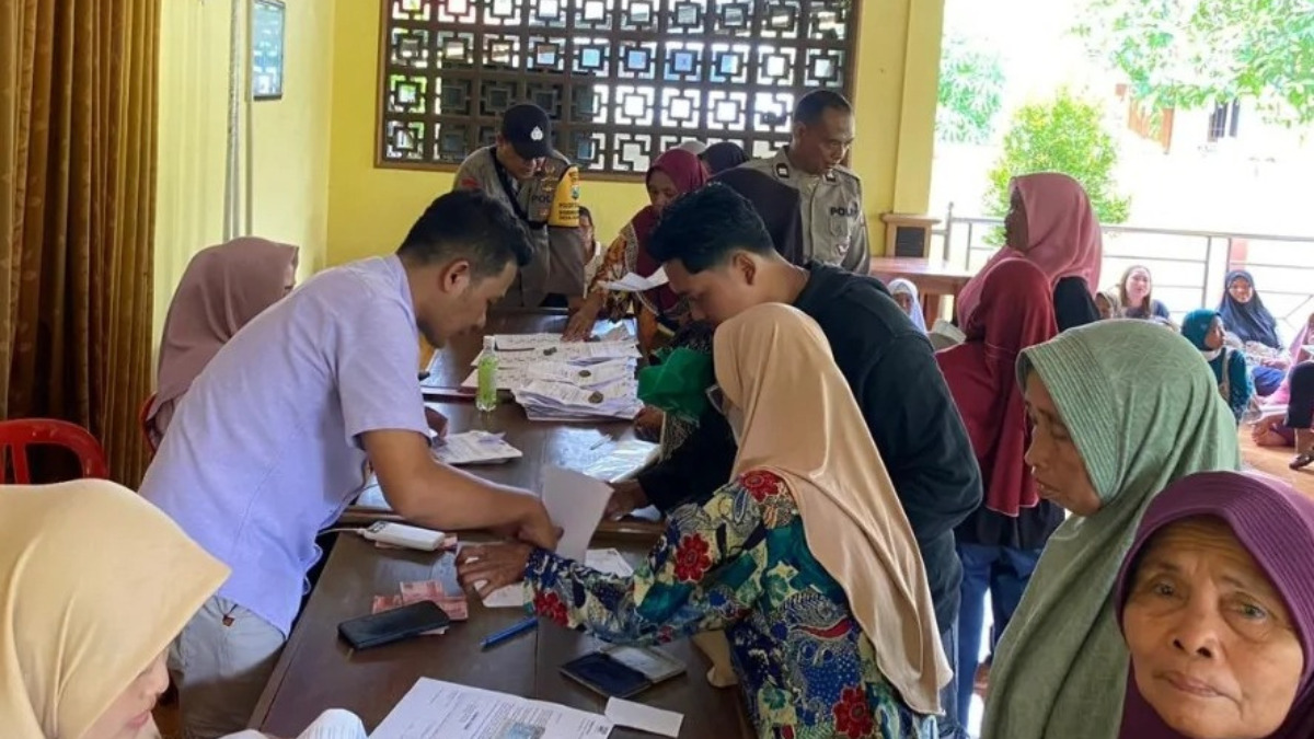 ilustrasi penyaluran dana bansos BPNT ke KPM.