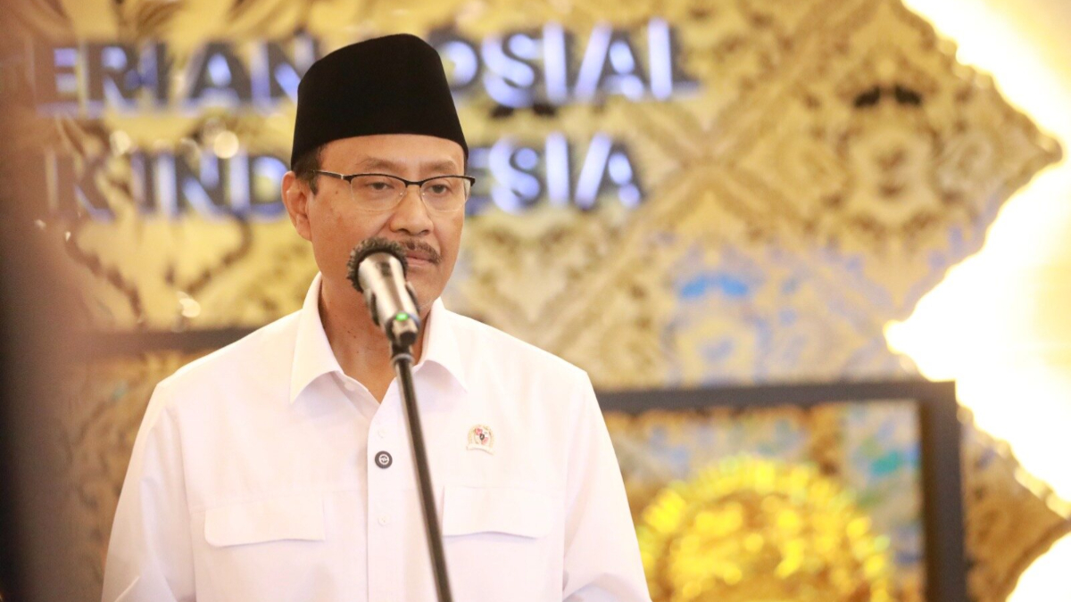 Saifullah Yusuf (Gus Ipul) saat menyampaikan perkembangan BLT di Kantor Kementerian Sosial, Jakarta Pusat.