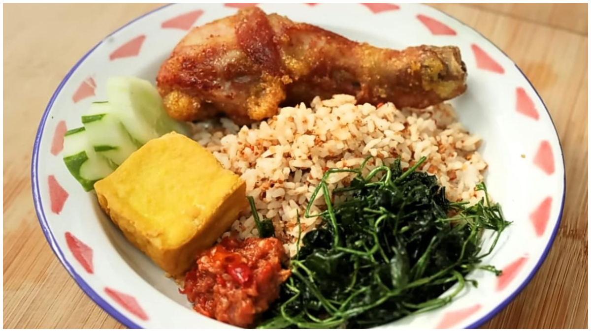 Resep Nasi Tutug Tempe dari Chef Devina Hermawan.