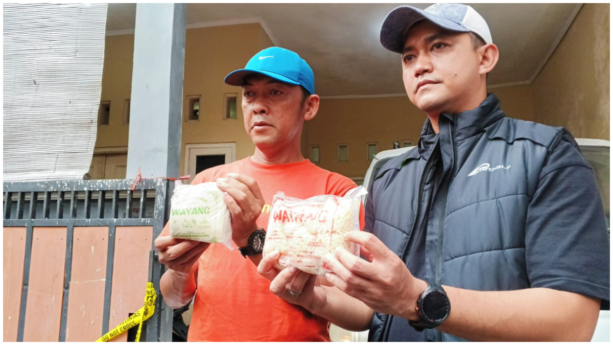 Polresta Bogor Kota membongkar praktik produksi mie dan kulit pangsit berbahaya yang dicampur tawas.