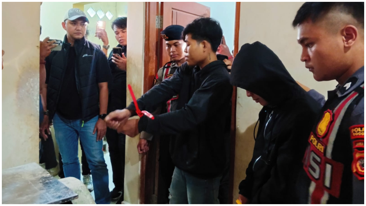 Polresta Bogor Kota membongkar praktik produksi mie dan kulit pangsit berbahaya yang dicampur tawas.
