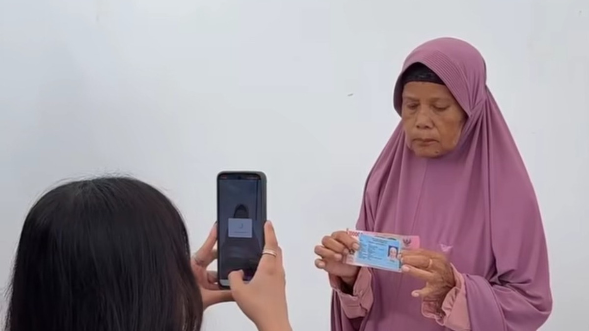 Ilustrasi KPM bansos BPNT dan mendapatkan BLT Kesra.
