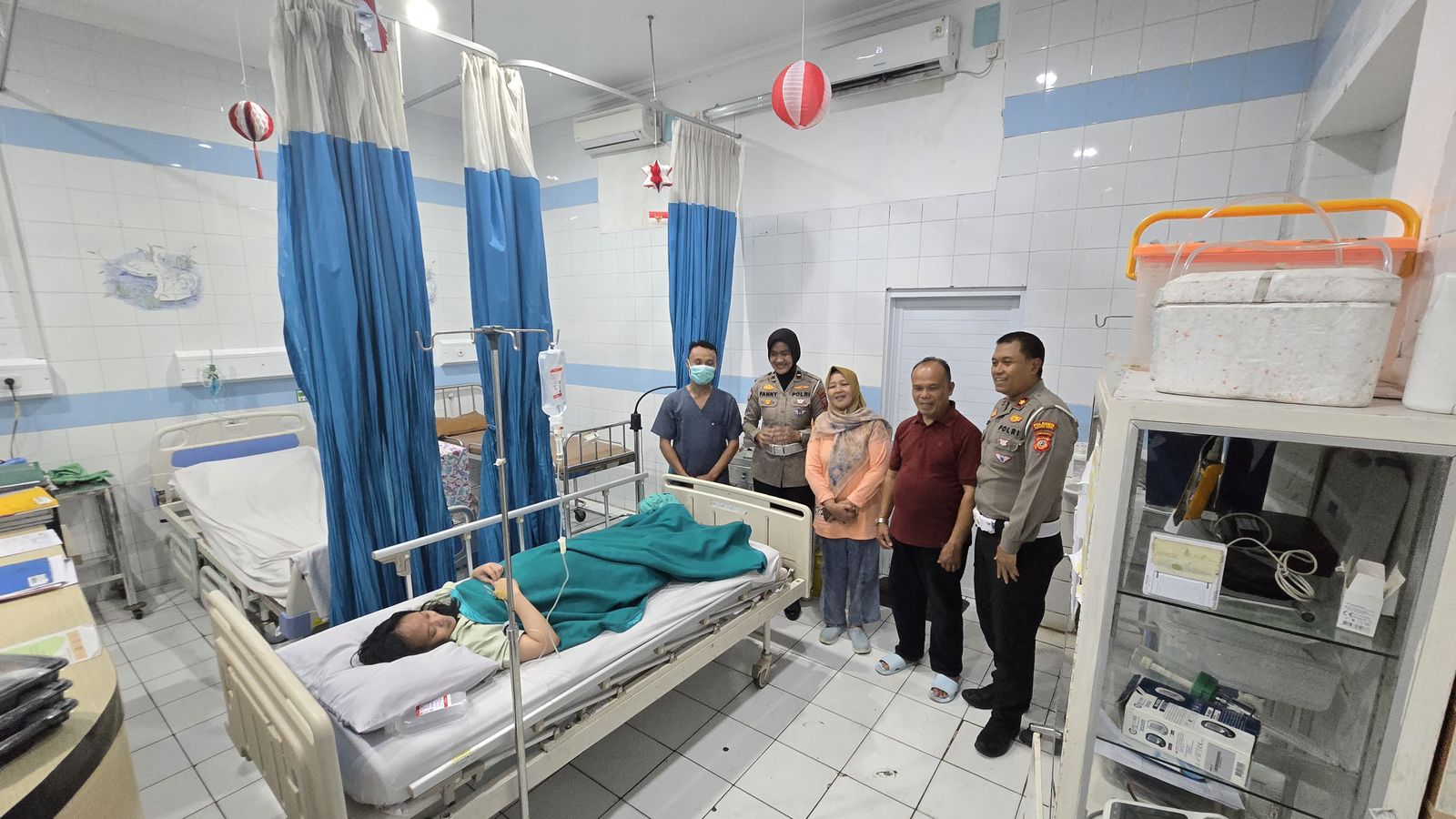 Polisi berhasil mengawal ibu hamil menerobos kemacetan di Kota Bogor agar bisa mendapatkan perawatan di rumah sakit.