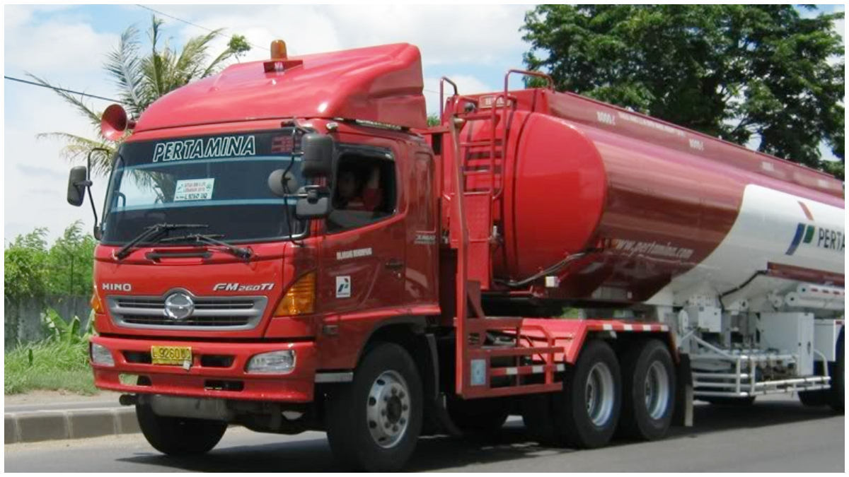 Ilustrasi truk pertamina