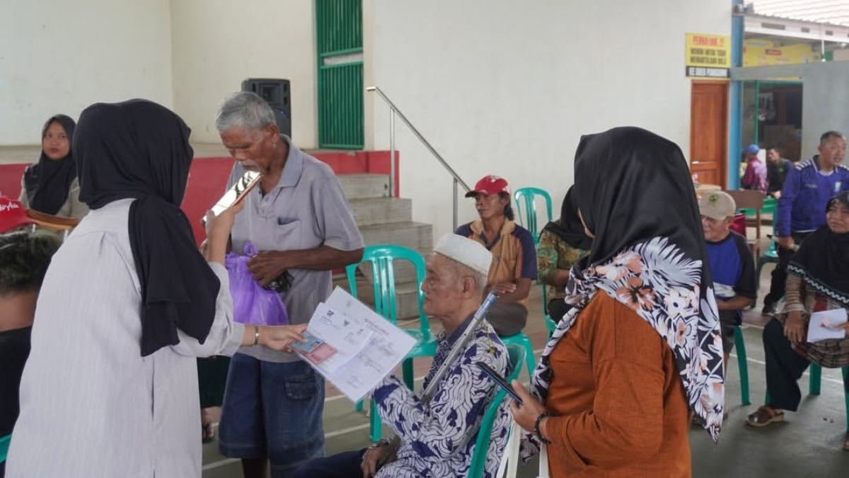 Ilustrasi penyaluran bansos BLT Kesra
