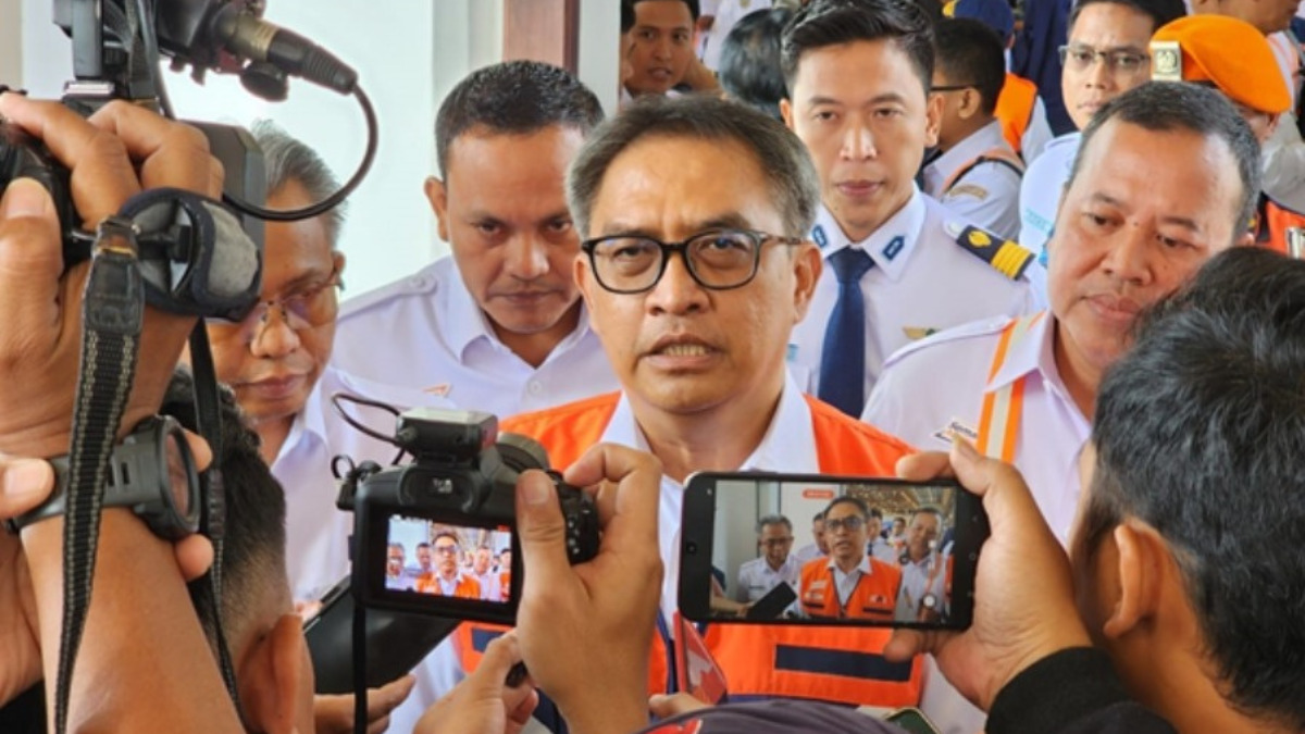 Wakil Direktur Utama KAI, Dody Budiawan saat&nbsp;memberi keterangan kepada wartawan.&nbsp;