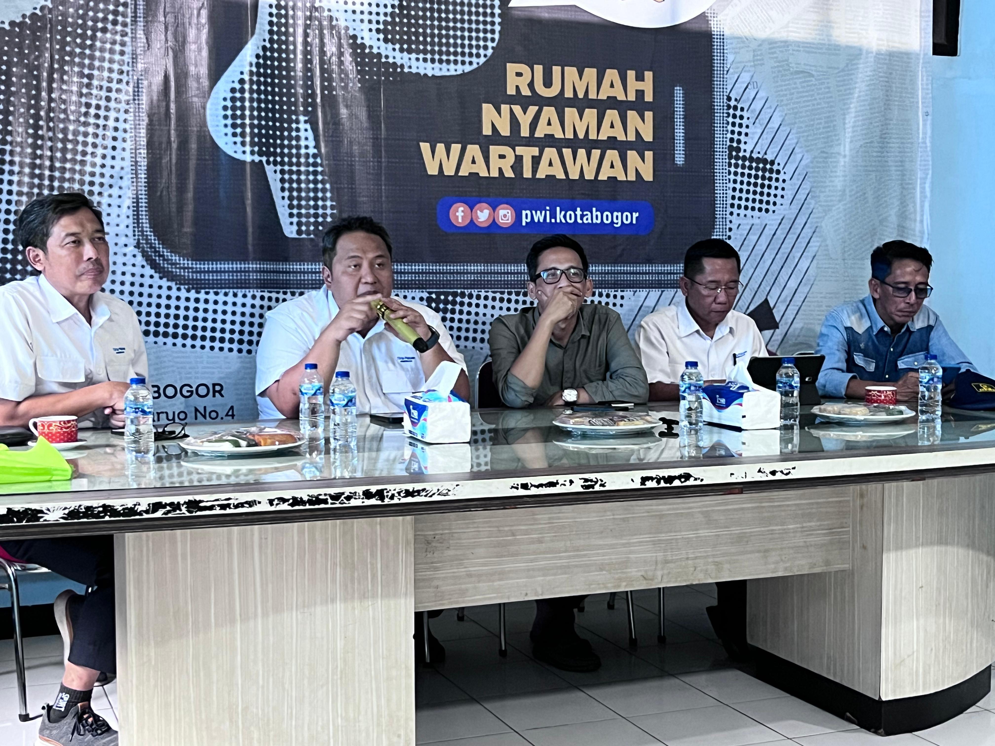 Direktur Utama Perumda Tirta Pakuan, Rino Indira Blak-blakan di Acara